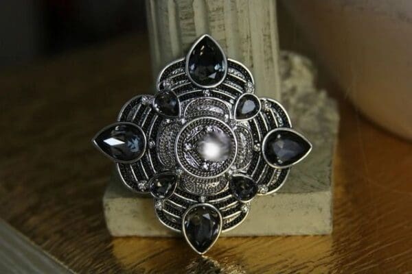 1418 Madam Coco Fancy Vintage Silver Tone Brooch - Image 3
