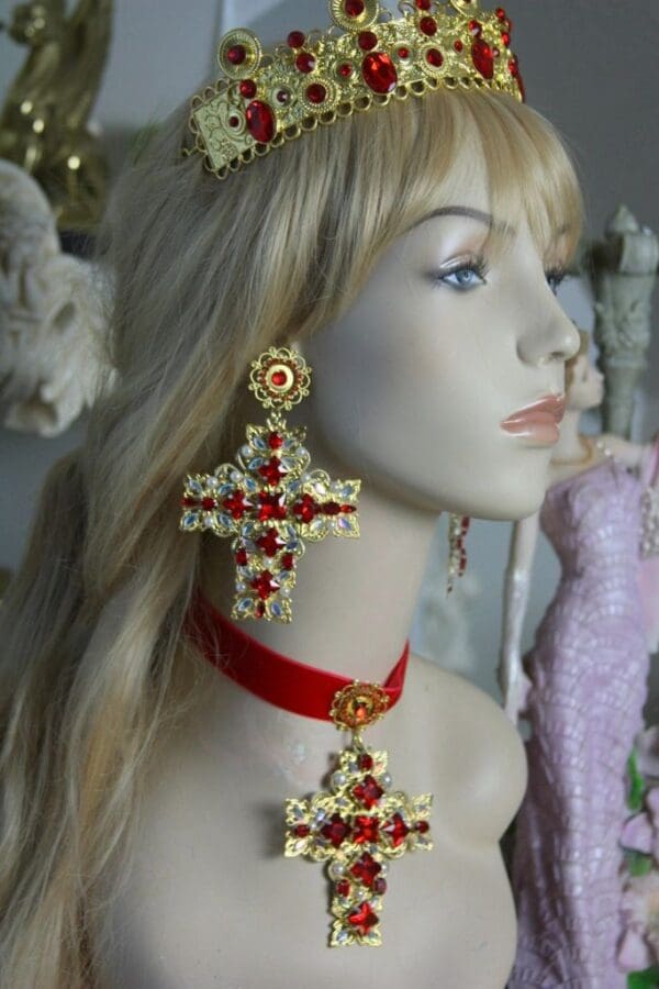 1467 Total BAroque Filigree Metal Red Crystal Tiara Crown - Image 7