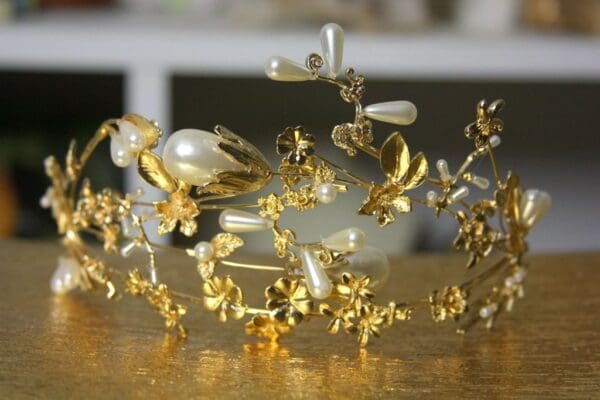 1542 Baroque Huge Pearl Flower Headband Tiara - Image 5