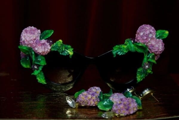 1978 Hydrangea Double Side Hand Painted Embellished Cat Eye - Image 7