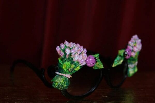 2011 Tulip Hand Painted Purple Ladybug Embellished Sunglasses - Image 7