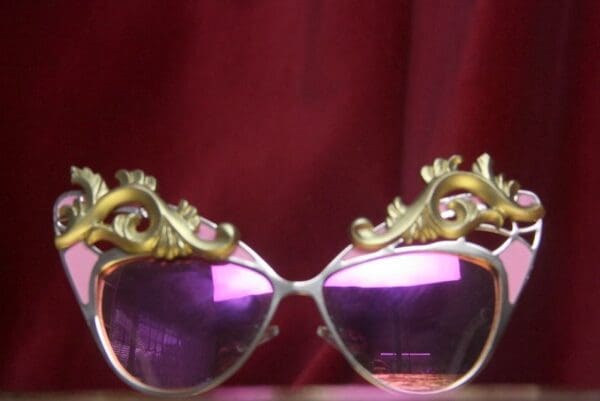 280 Runway Designer Inspired Cat Eye Pink Fire Fancy Sunglasses - Image 3