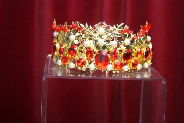 2883 Total BAroque Runway Red Crystal Pearl Crown Tiara - Image 2