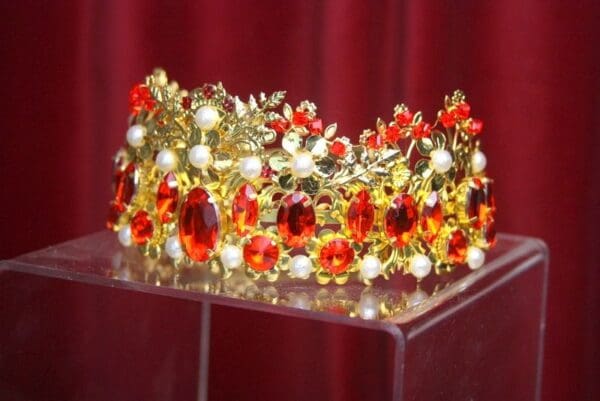 2883 Total BAroque Runway Red Crystal Pearl Crown Tiara - Image 3