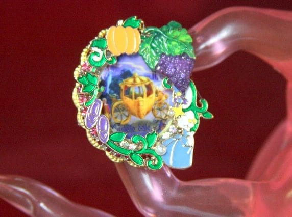 A close up of the back side of a pin