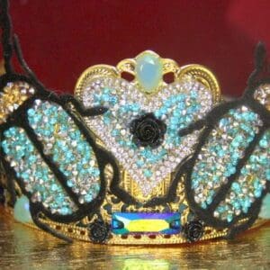 3964 Unusual Baroque Beatles Heart Appliqué Crystal Flower Crown Headband