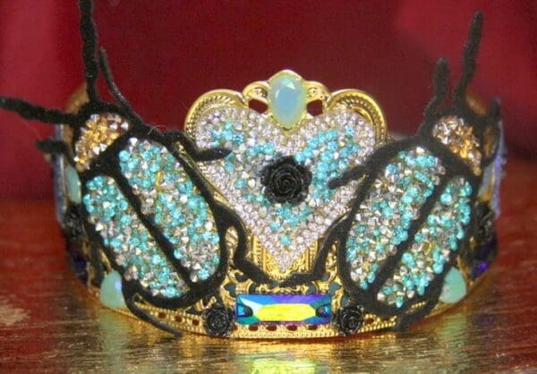 3964 Unusual Baroque Beatles Heart Appliqué Crystal Flower Crown Headband