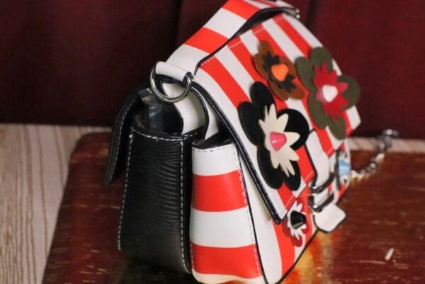 A close up of the side of a purse