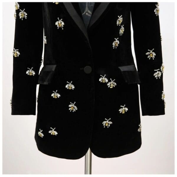 5123 Runway High-End Bee Crystal Embellished Velvet Tuxedo Style Chic Blazer - Image 3