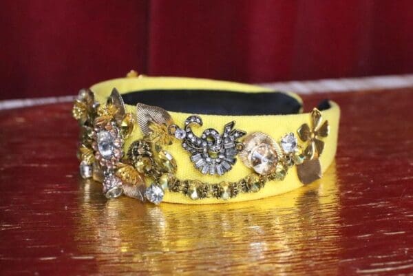 5282 Baroque Elegant Gold Yellow Embellished Flower Headband - Image 7