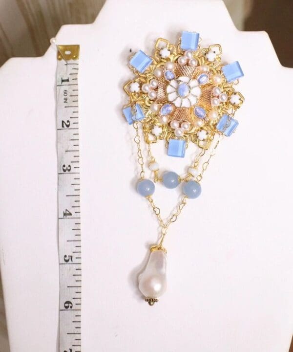 5322 Re-purposed Authentic Chanel Button Massive Gold Blue Genuine Biwa PearlBrooch - Image 9