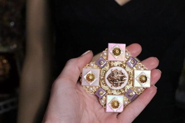 5369 Baroque Lilac Quartz Iridescent Huge Brooch - Image 4