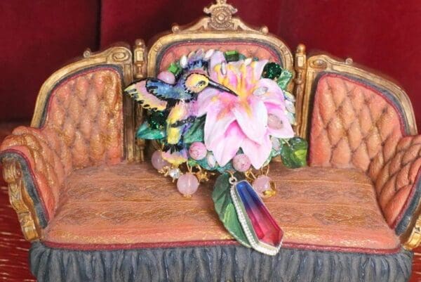 SOLD! 5925 Art Jewelry Genuine Tourmaline Chalcedony Gemstones Hand Painted 3D Effect Vivid Hummingbrid Brooch - Image 3