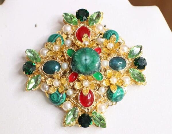 5950 Baroque Genuine Malachite Massive Classic Brooch - Image 7