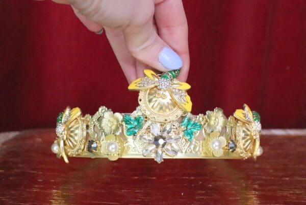 6072 Baroque Runway Enamel Bee Rhinestone Headband - Image 4