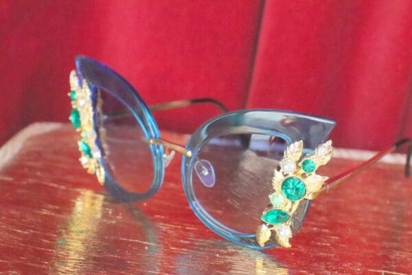 5619 Baroque Elegant Embellished Blue Butterfly Sunglasses - Image 3