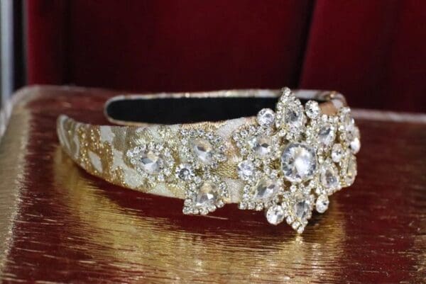 6159 Baroque Runway Clear Crystal Elegant Rhinestone Headband - Image 6