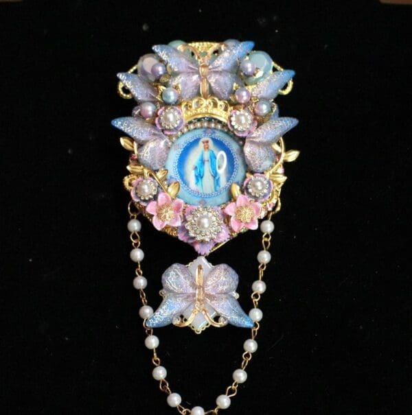 SOLD! 6594 Virgin Mary Butterfly Pastel Cameo Massive Brooch