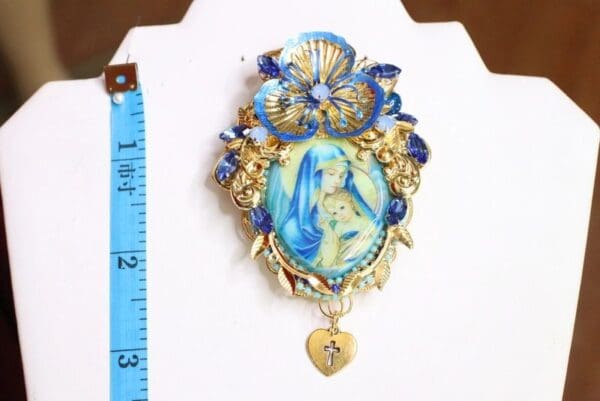 6603 Virgin Mary Painting On Genuine Agate Massive Brooch - Image 5