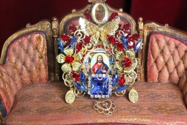7234 Jesus Church Red Rhinestones Butterfly Cameo Massive Brooch - Image 8