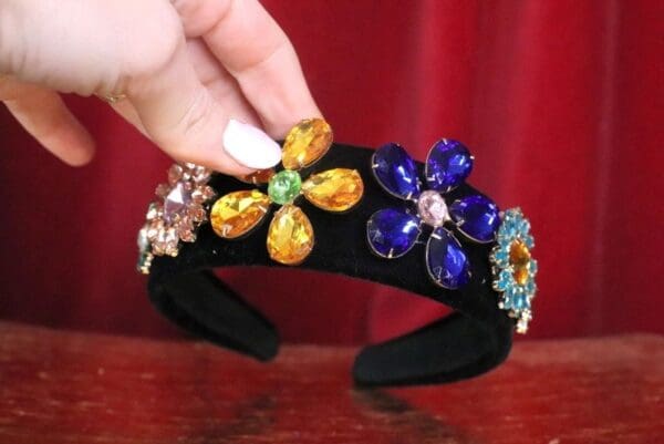 7483 Baroque Crystal Flower Elegant Headband - Image 3
