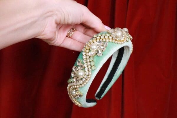 7678 Baroque Pale Aqua Pearl Rhinestones Elegant Headband - Image 3