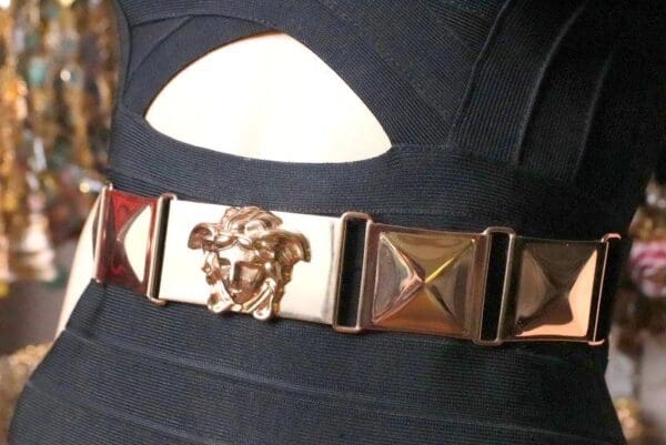 A close up of the belt on a person 's head