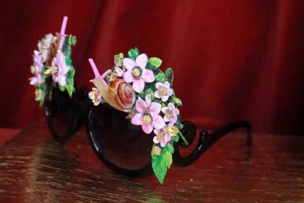 SOLD! 7842 Baroque Hand Painted Adorable 3D Effect Snails Flowers Embellished Sunglasses - Image 9