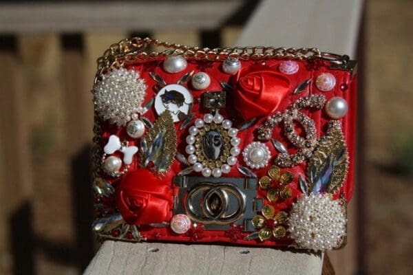 SOLD! 955 KIDS Madam Coco Brooches Enamel Eye-Catch Red Fairy Purse Handbag - Image 3
