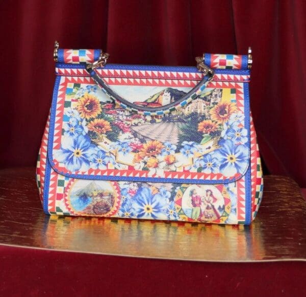 A purse sitting on top of a table.