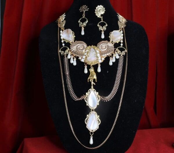 SOLD! 8490 Baroque Genuine Mother Of Shell Nautical Necklace - Image 5