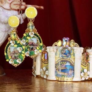 8602 Baroque Taormina Column Tile Cameo Elegant Crown