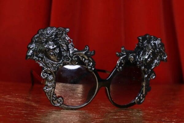 8637 Baroque Faces Black Architect Embellished Sunglasses - Image 3
