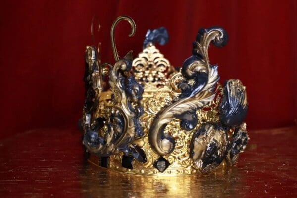 8965 Art Deco Roman Goddess Black Gold Crown Headband - Image 3