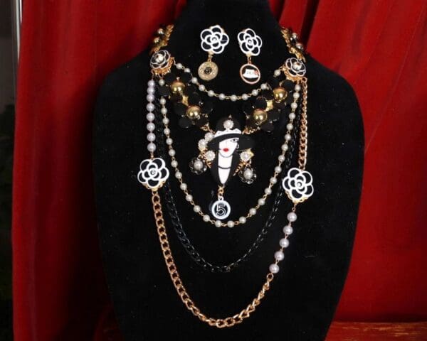 SOLD! 9197 Set Of Great Gatsby Camellias Necklace+ Earrings - Image 2