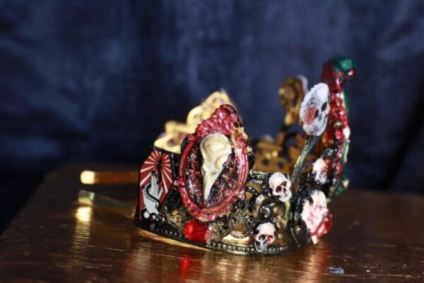 9681 Halloween Goth Scull Crown Headband - Image 4