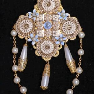 9932 Brooch Large Buttons Pearl Fancy