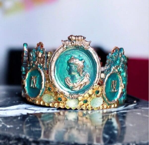 8968 Art Deco Malachite Effect Cameos Emperor Gold Crown Headband