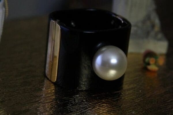 1154 Madam Coco Huge Pearl Cuff Bangle