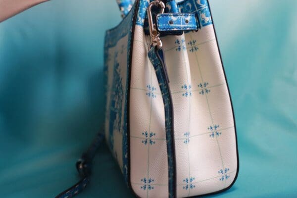 A close up of the side of a purse