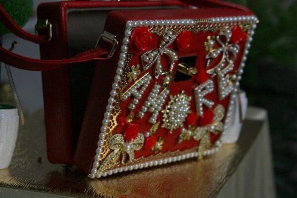 SOLD! 1458 Amore Baroque Pearl Bow Handbag Trunk - Image 6