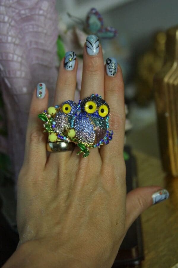 SOLD! 1463 Adorable Crystal Owl Adjustable Cocktail Double Ring - Image 3