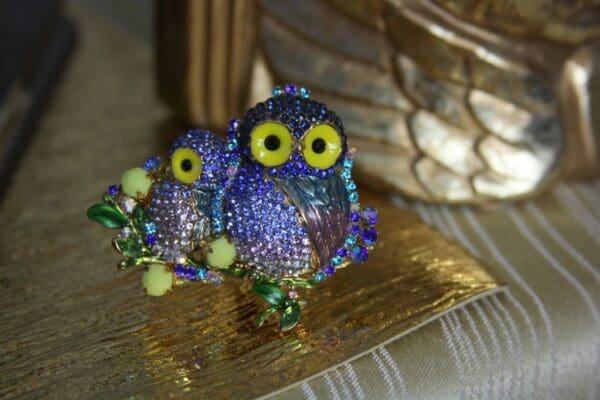 SOLD! 1463 Adorable Crystal Owl Adjustable Cocktail Double Ring - Image 5