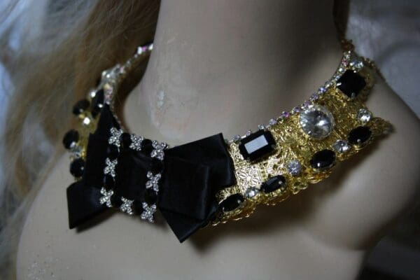 SOLD! 1468 Fall 2016 Leopold Baroque Crystal Black Bow Filigree Necklace SET - Image 6