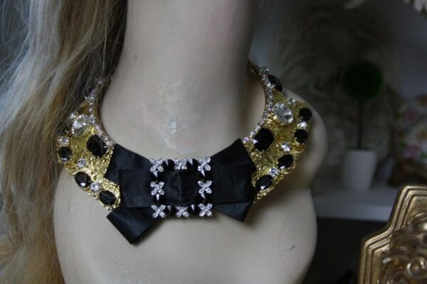 SOLD! 1468 Fall 2016 Leopold Baroque Crystal Black Bow Filigree Necklace SET - Image 5