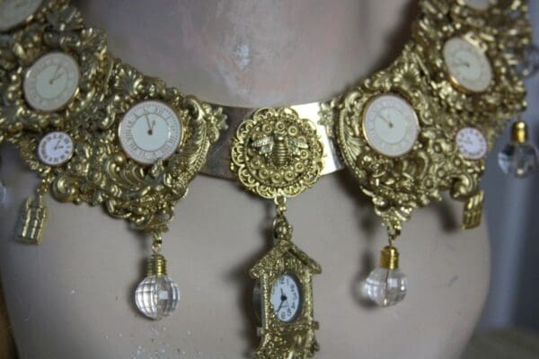 SOLD! 1476Total Baroque Gold Filigree Collar Clock Fairy Collection 2016 Bee Set - Image 6