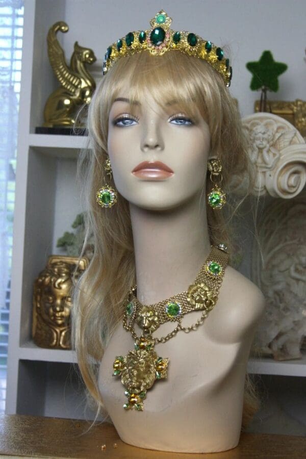 SOLD! 1489 Total Baroque Lion Green Swarovski Crystal Set - Image 8