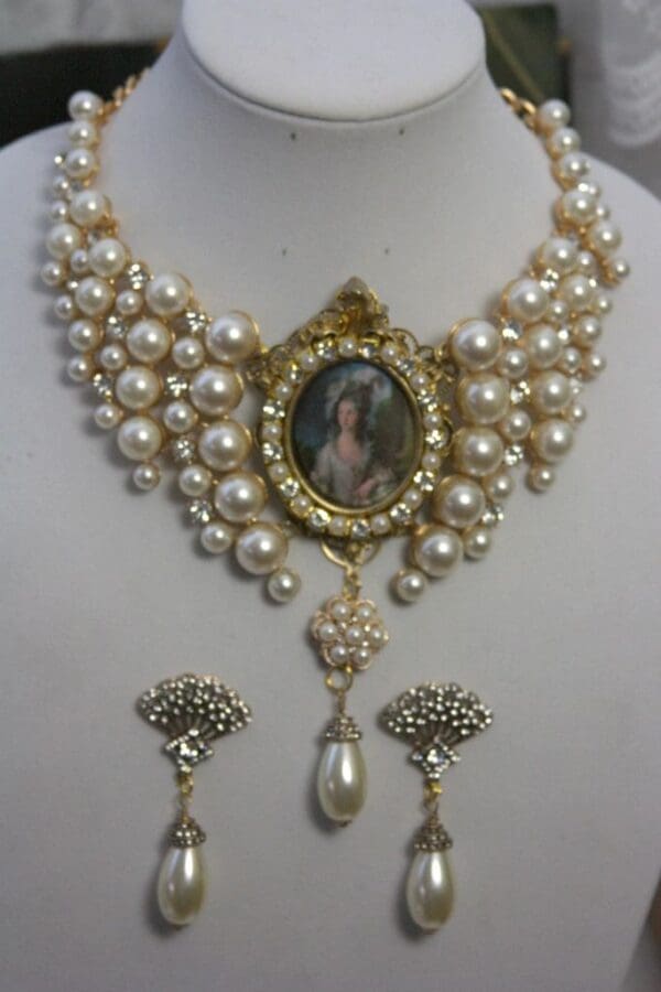 SOLD! 1493 Victorian Huge PEarl Marie Antoinette Necklace SET - Image 7