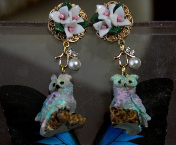 SOLD! 1514 3D Effect Vivid Owl Flower Studs Earrings - Image 2