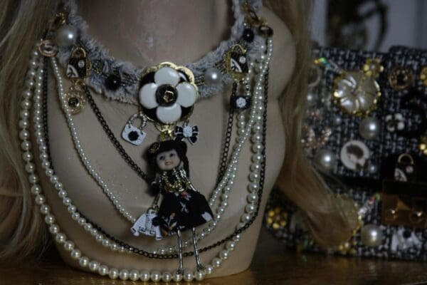 SOLD! 1515 Madam Coco Doll Brooches Charm Set - Image 8